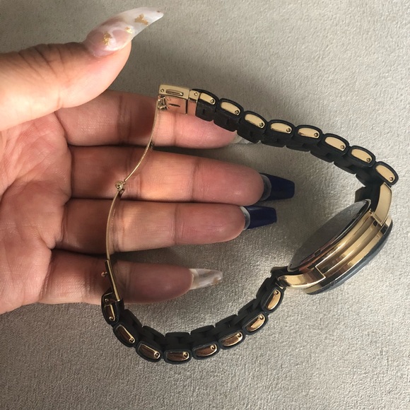 ❌ SOLD! Authentic Michael Kors watch in black and gold - Picture 6 of 7